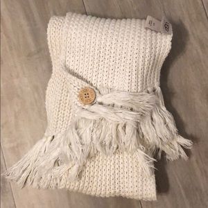 Ugg winter scarf